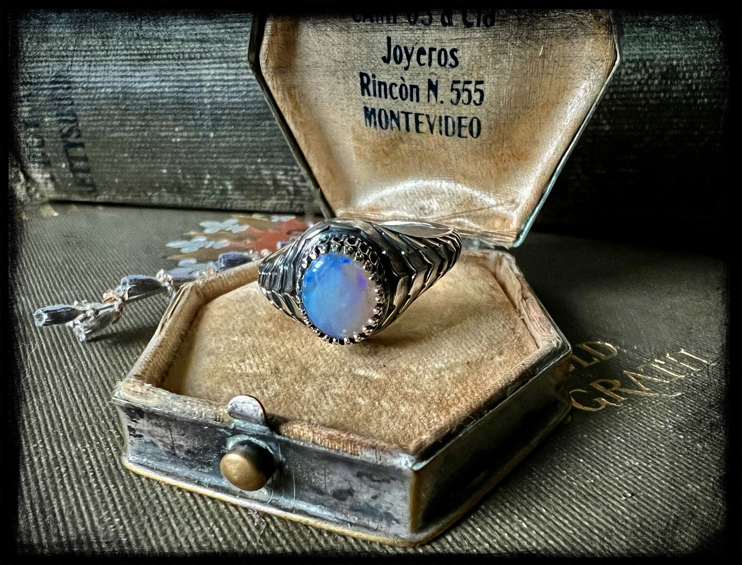 The Mermaids Ring with Opal - Size 10