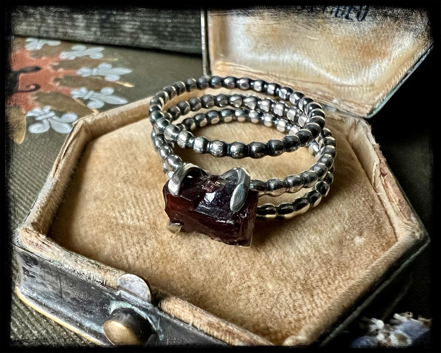 Garnet Stacker Set Size 7