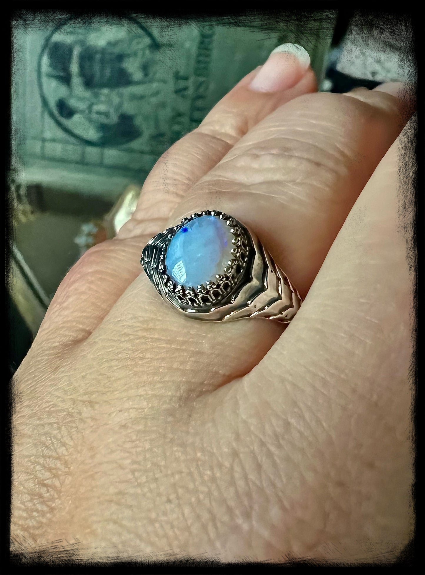 The Mermaids Ring with Opal - Size 10