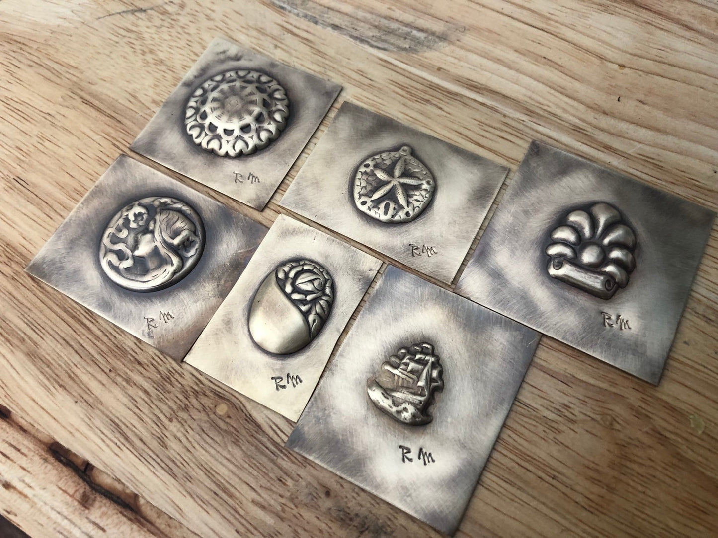 Pressed Metal Round Button Design Impression for Jewelry Making